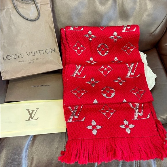 Authentic Louis Vuitton Red Scarf - Picture 2 of 13
